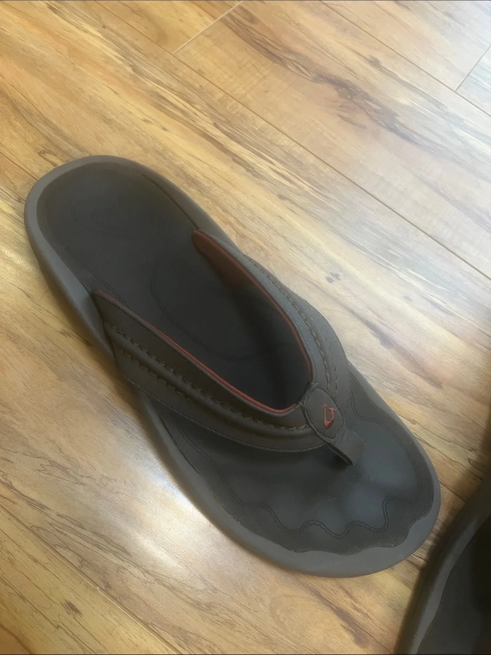 OluKai Hokua Men's Beach Sandals size 14